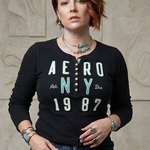 Y2K Aeropostale Black Long Sleeve Henley with Mint Lettering Sz M with Stretch